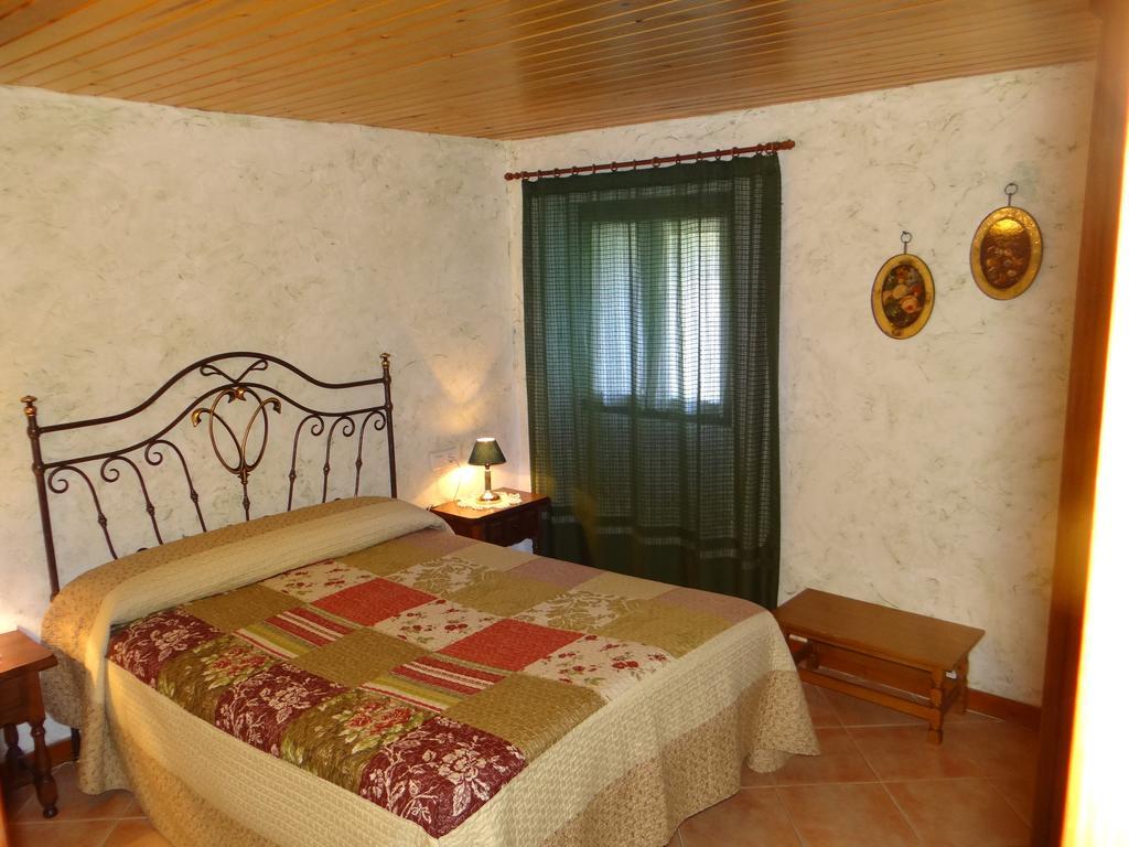 Casa Rural Calzon Ordesa Guest House Oto Room photo